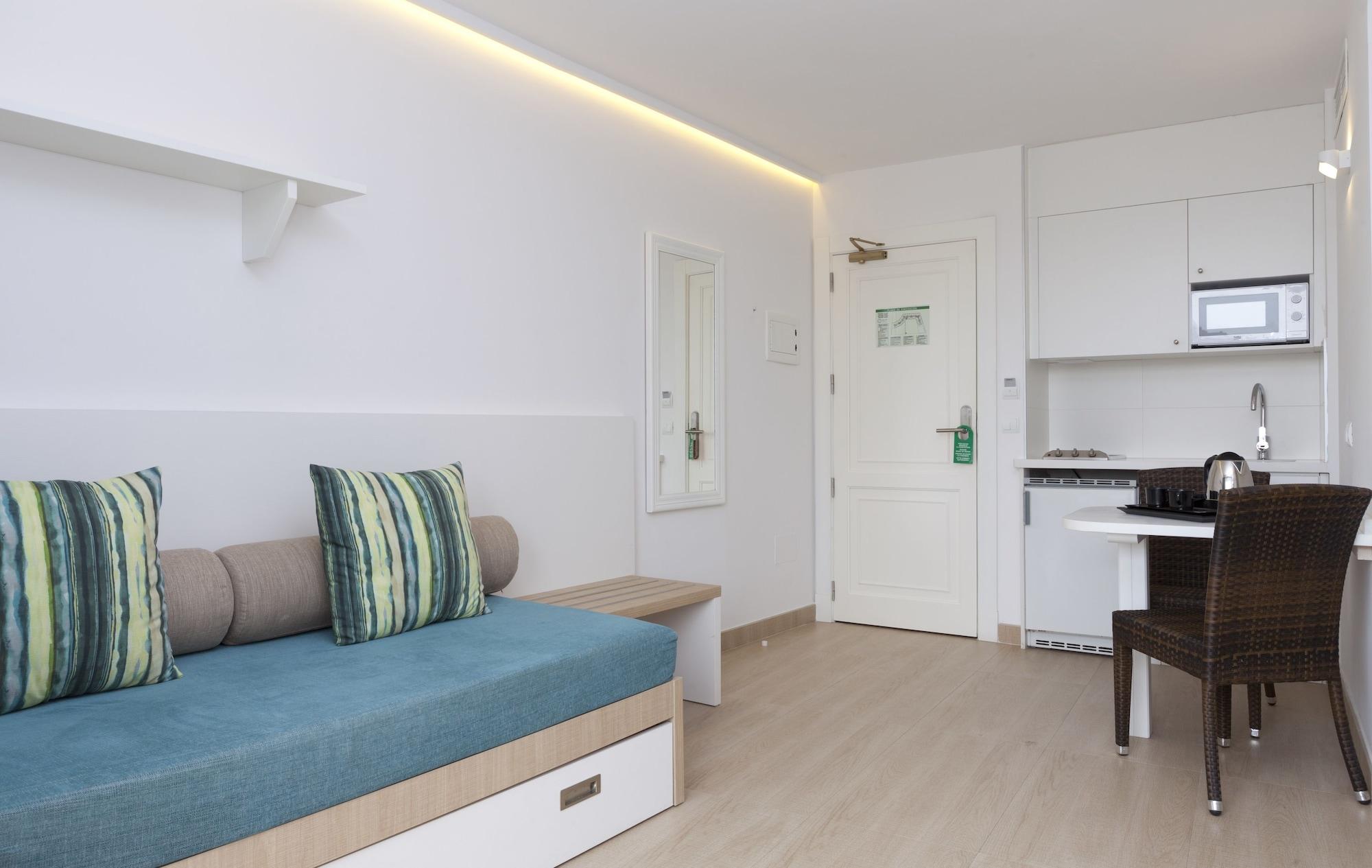 Marvell Club Hotel & Apartments San Antonio  Ngoại thất bức ảnh