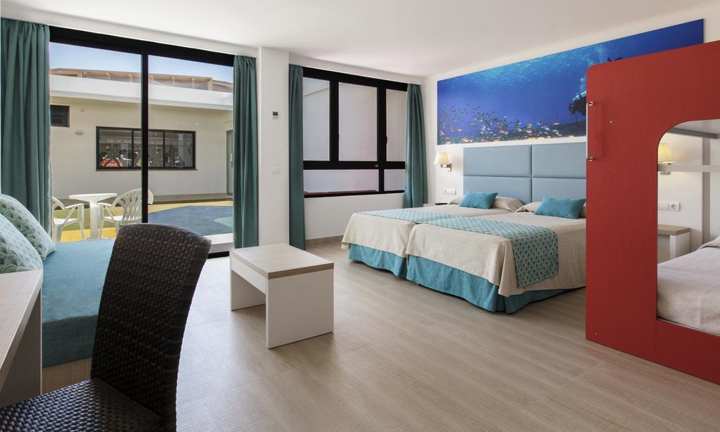 Marvell Club Hotel & Apartments San Antonio  Ngoại thất bức ảnh